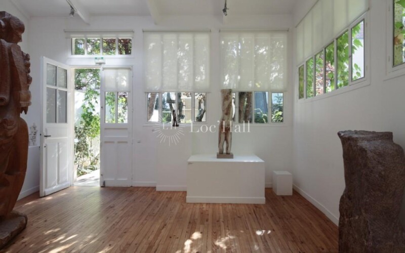 La porte de l’atelier donne sur un jardin — Musée Zadkine