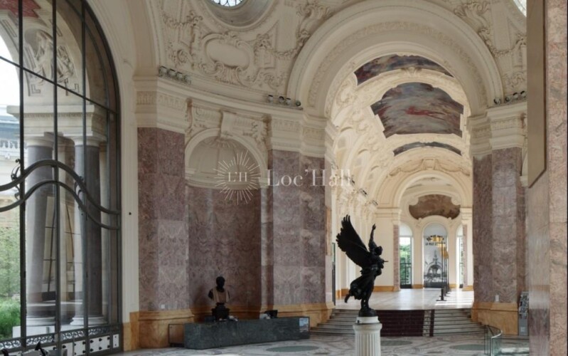 Le hall principal de la Galerie Sud du Petit Palais.