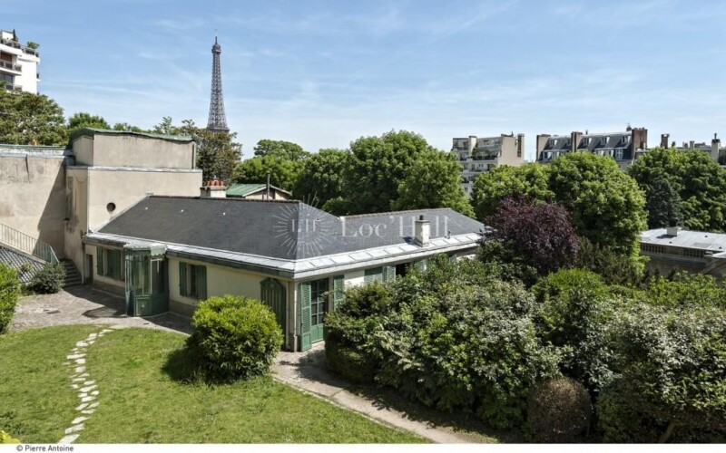 La façade sur jardin de la Maison de Balzac.