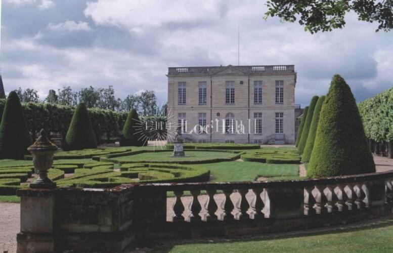 Château de Bouges : Location et Privatisation avec Loc'Hall