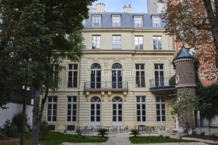 Location hotel particulier dans le triangle d'or