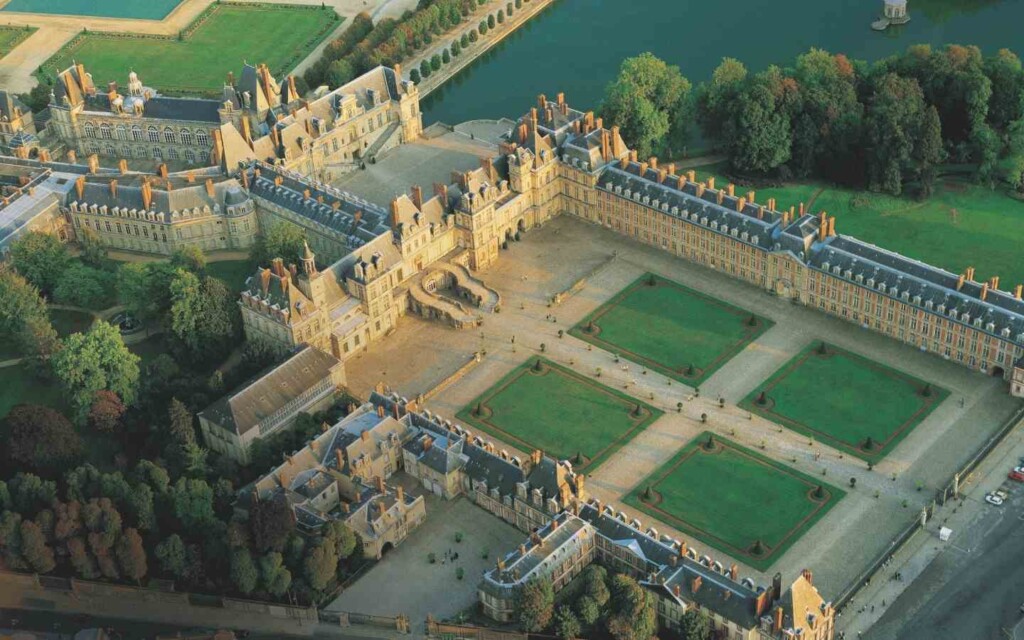 Château de Fontainebleau privatisation