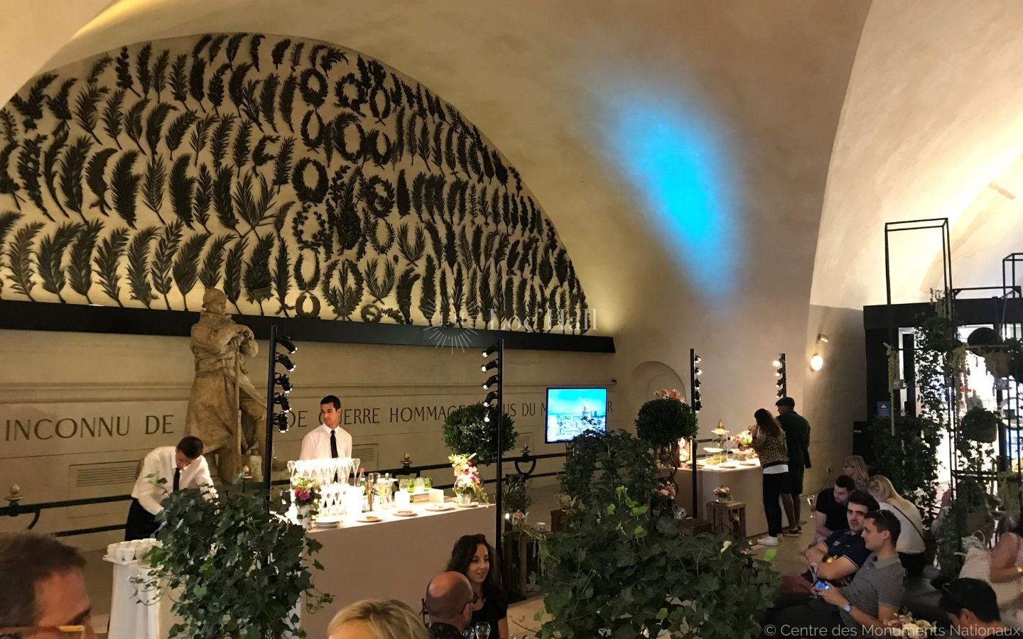 Arc de Triomphe reception