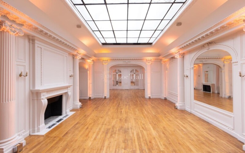 Le salon Chantal de la Salle Gaveau vide.