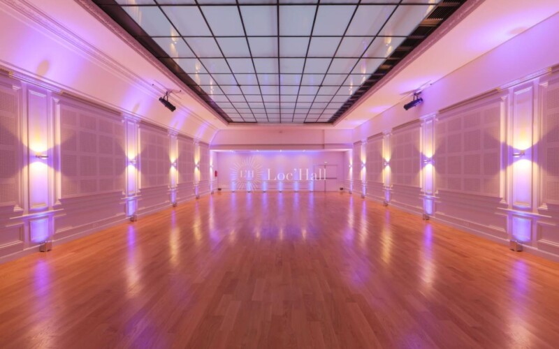 Le salon Ravel de la Salle Gaveau vide.